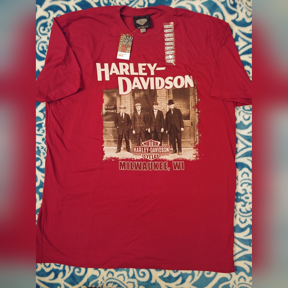 NWT. Harley Davidson Museum T-Shirt. Size XL. Maroon/Red